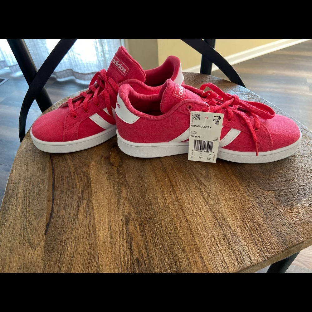 Adidas Grand Court new with tags